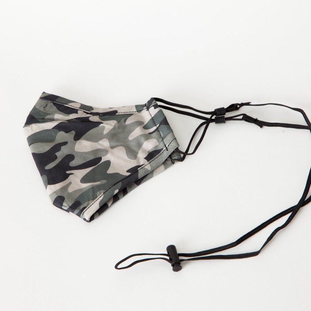 CAMO Face mask with lanyard - unisex